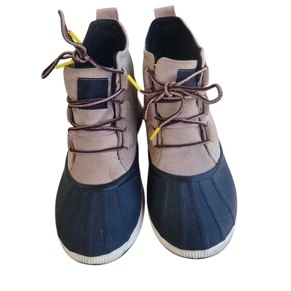 Sorel Out N About Boots Size 11 - Picture 2 of 14